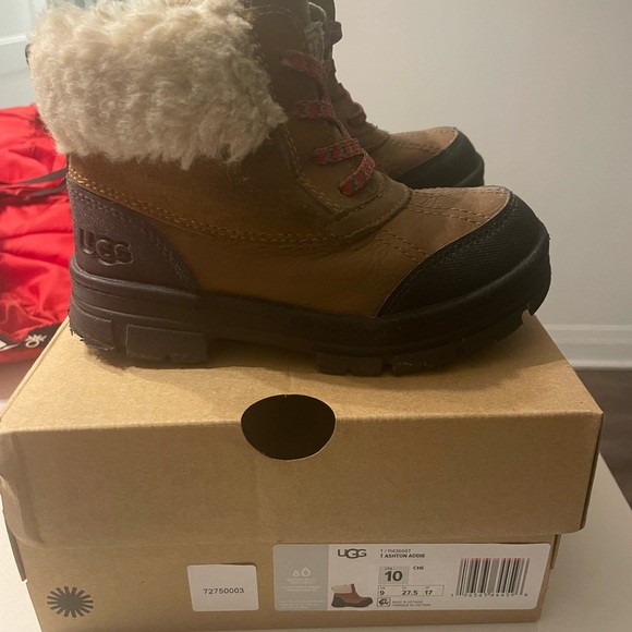 UGG boots, worn 3 months - Picture 2 of 2